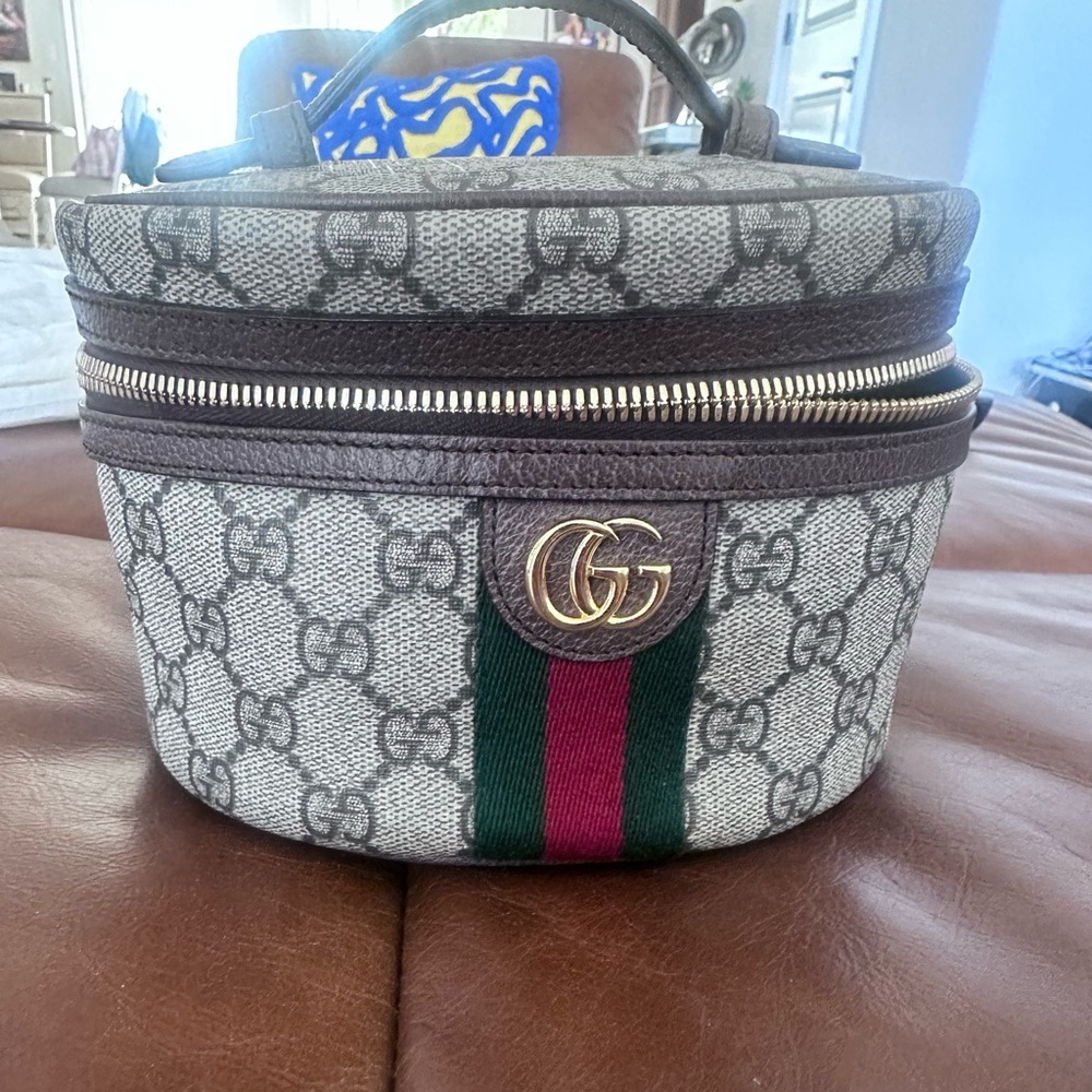 Gucci GG Canvas Round Case with Green and Red Stripe
